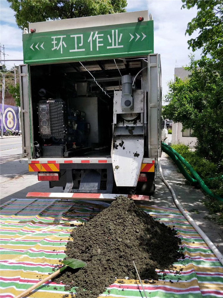 博尔塔拉淤泥干湿分离