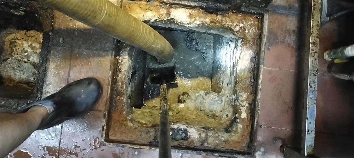 博尔塔拉化油池清理-污水池清掏