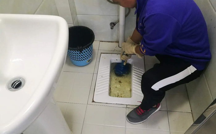 博尔塔拉疏通蹲坑